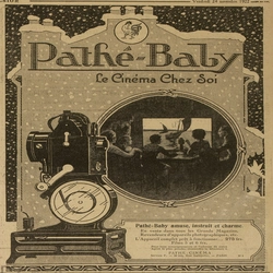 Une nouvelle publicité pour le Pathé-Baby, le cimema chez soi, l'hiver et la neige approche