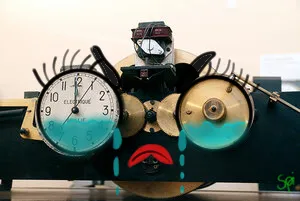 dessin fin horloge parlante